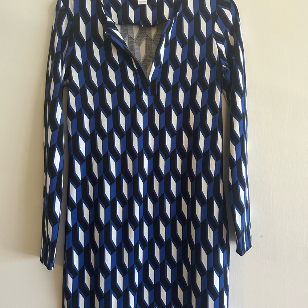 Diane Von Furstenberg Geometric Blue and White Dress